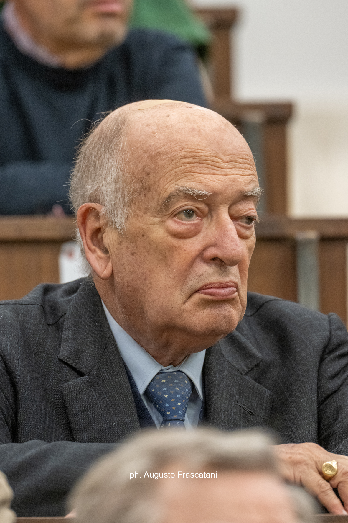 Ricordo del prof. Raimondo Cagiano de Azevedo